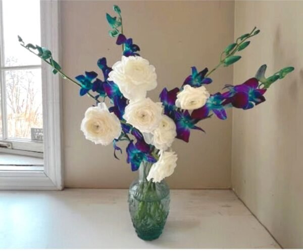 Orchids & Ranunculus