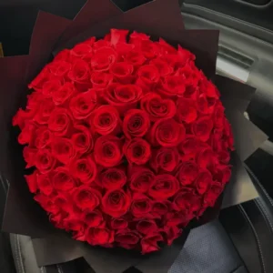 Bouquet of 100 Red roses